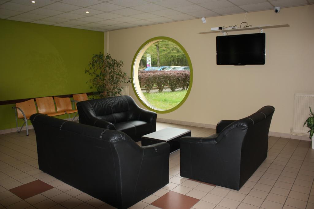 Hotel Vallee Bleue Montalieu-Vercieu ภายนอก รูปภาพ