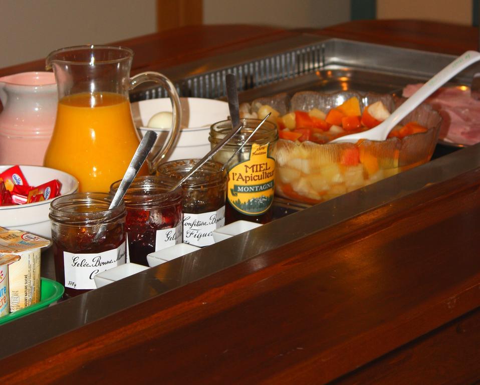 Hotel Vallee Bleue Montalieu-Vercieu ภายนอก รูปภาพ