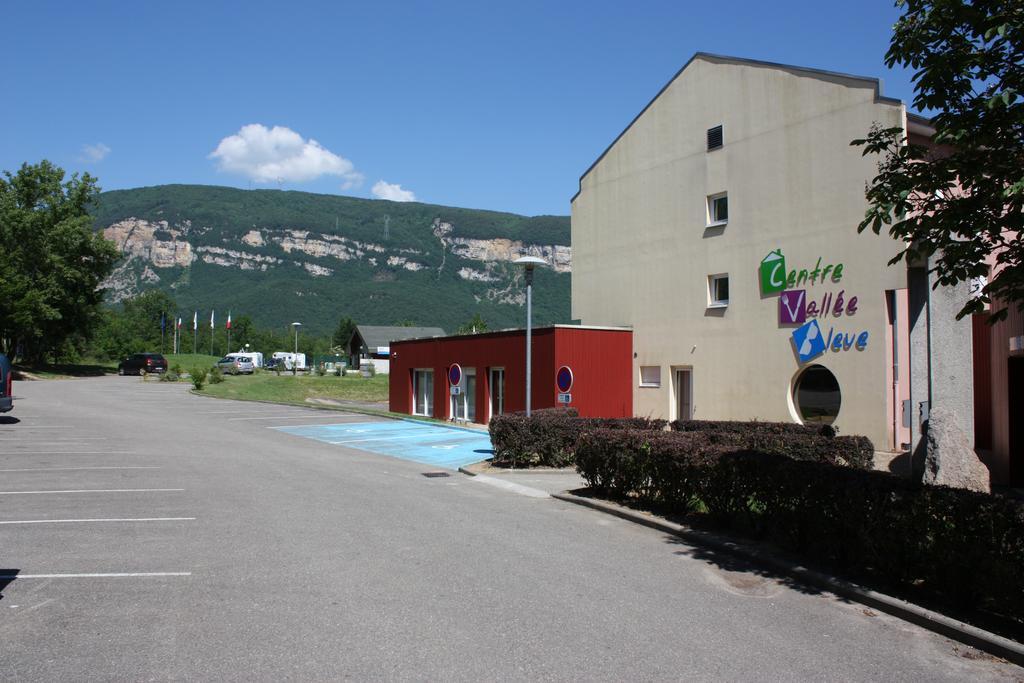 Hotel Vallee Bleue Montalieu-Vercieu ภายนอก รูปภาพ