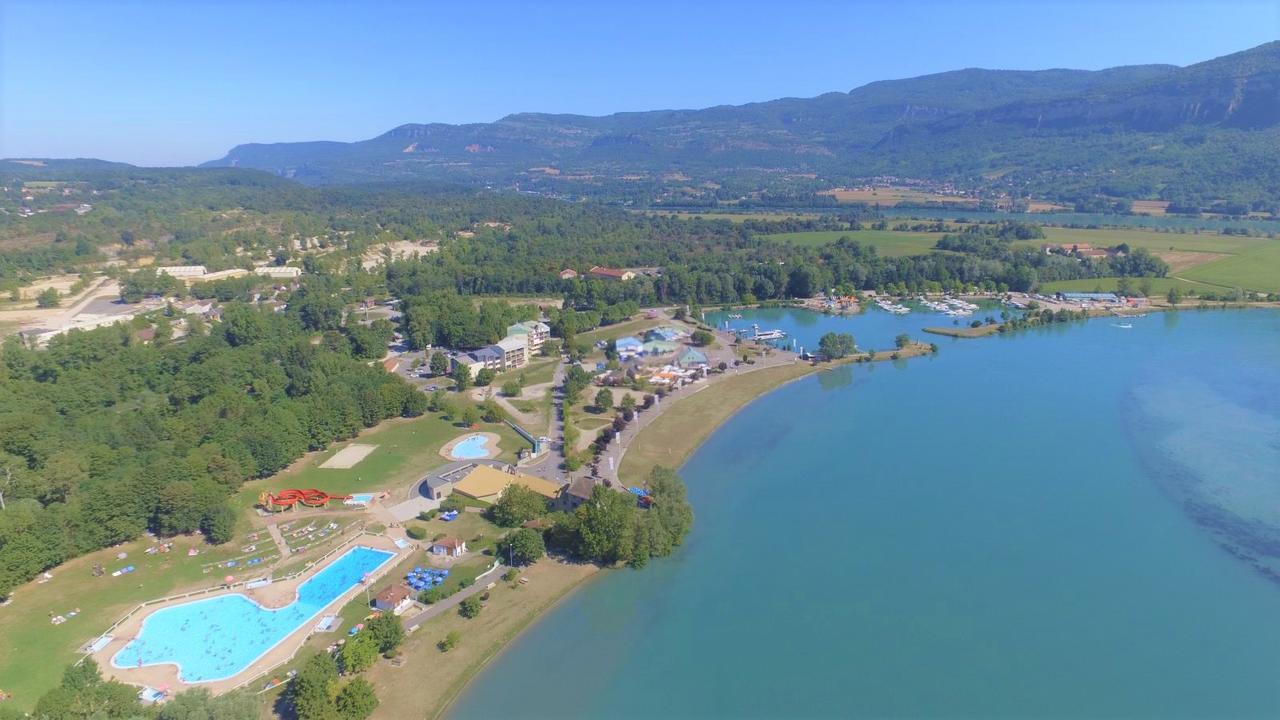Hotel Vallee Bleue Montalieu-Vercieu ภายนอก รูปภาพ